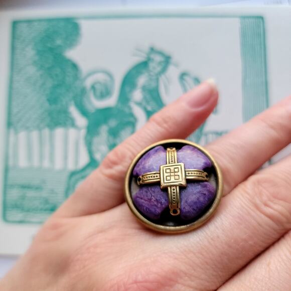 Jan Michaels San Francisco Purple Stone Crypt Ring Adjustable Sz 8 - Picture 1 of 7